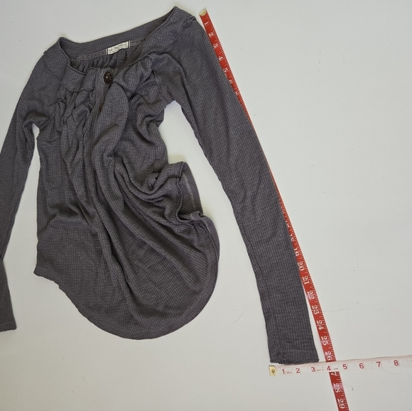 Free People Must Have Henley Gray Waffle Thermal Top Size XS Long Sleeve Light - Picture 11 of 11